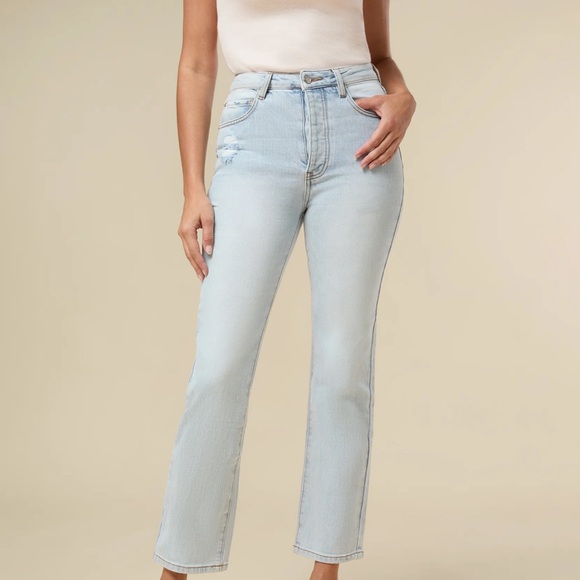 Light Wash High rise Distressed Jeans by Rachel Parcell - Picture 3 of 7